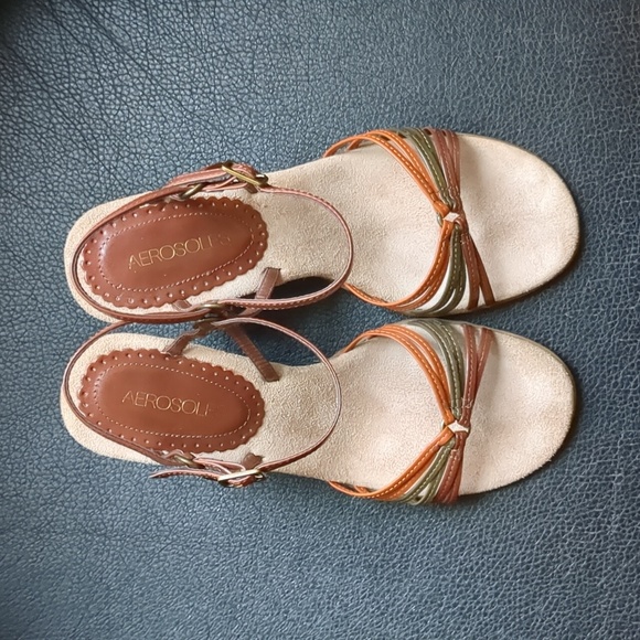 AEROSOLES. Sandals. Brown. Size 6.5 M - Picture 16 of 16